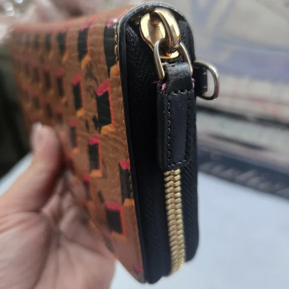 MCM Brown and Pink Visetos Diamond Ziparound Long Continental Wallet VGUC - Picture 7 of 13